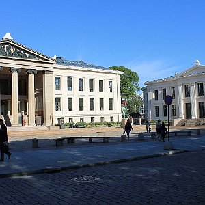 3 Universitas Osloensis