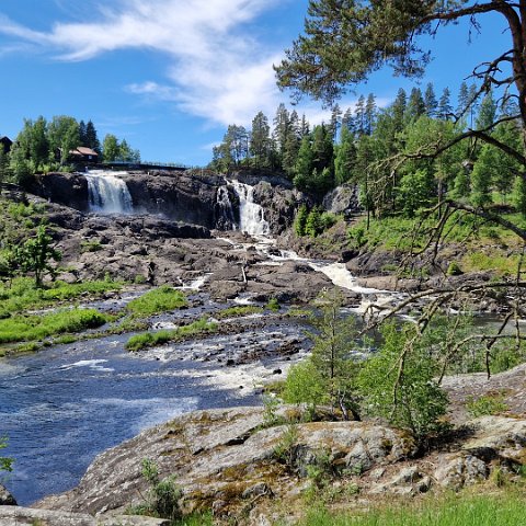 12 Haugfossen