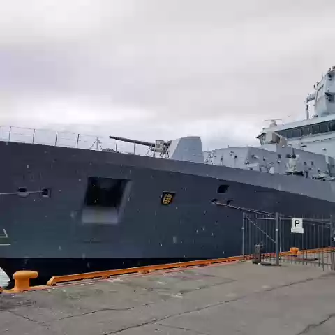1 frigate FGS Baden-Württemberg (F222) in Oslo