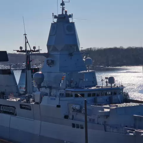10 frigate FGS Sachsen (F219) in Oslo