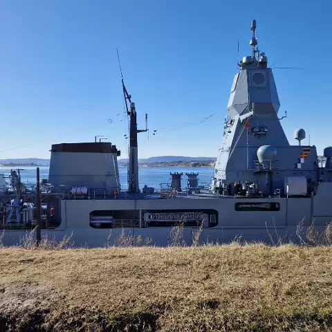 8 frigate FGS Sachsen (F219) in Oslo