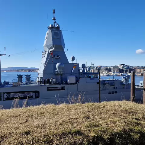 9 frigate FGS Sachsen (F219) in Oslo