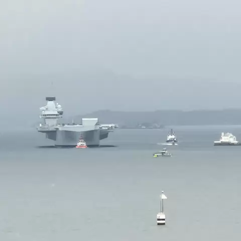 1 HMS Queen Elizabeth
