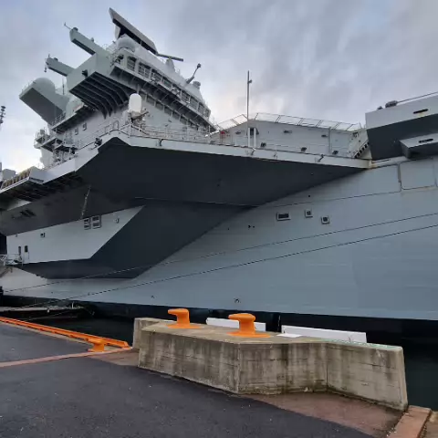 31 HMS Queen Elizabeth