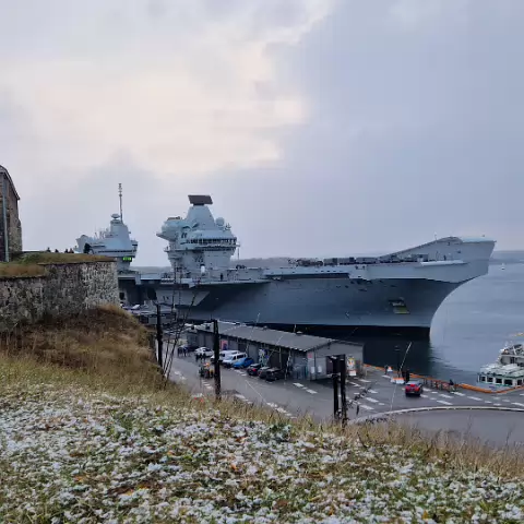 38 HMS Queen Elizabeth