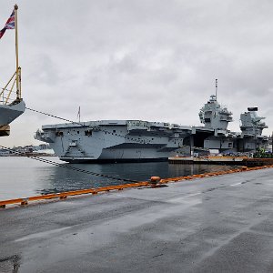 40 HMS Queen Elizabeth