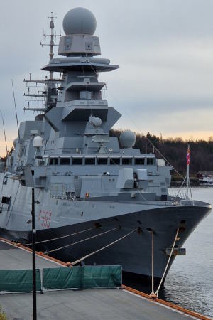 ITS Carabiniere (F 593) in Oslo