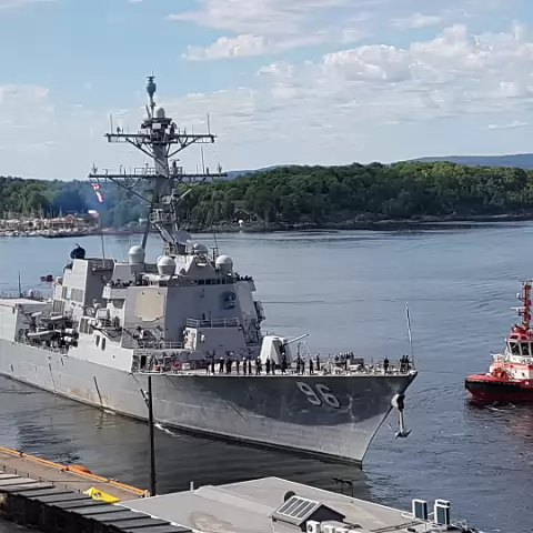 10 USS Bainbridge i Oslo