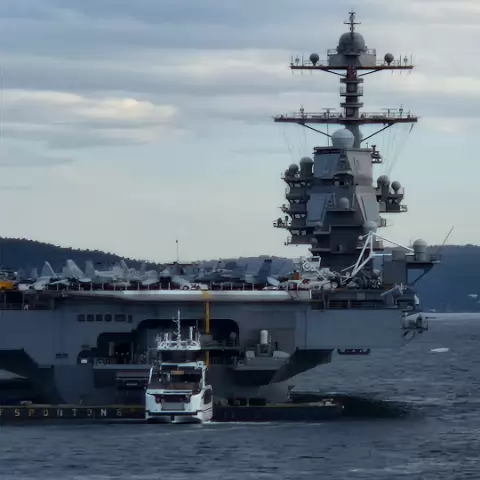 24 USS Gerald R. Ford (CVN-78) in Oslo, Norway
