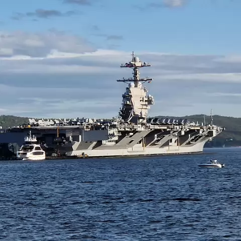 29 USS Gerald R. Ford (CVN-78) in Oslo, Norway