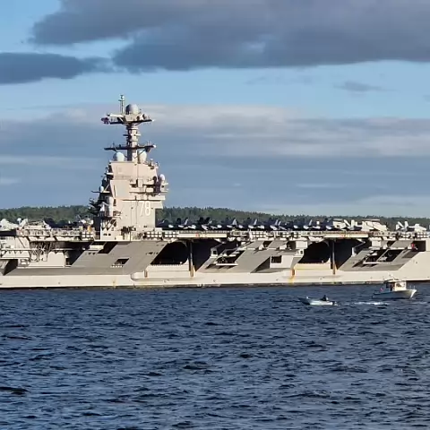 32 USS Gerald R. Ford (CVN-78) in Oslo, Norway
