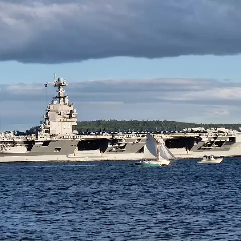 34 USS Gerald R. Ford (CVN-78) in Oslo, Norway
