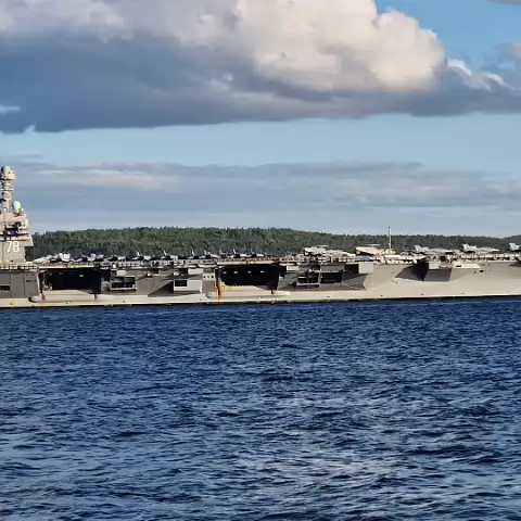 37 USS Gerald R. Ford (CVN-78) in Oslo, Norway