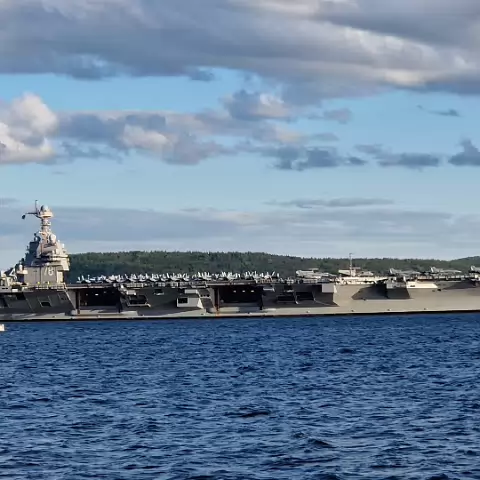 40 USS Gerald R. Ford (CVN-78) in Oslo, Norway