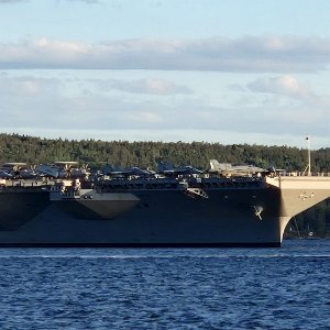 42 USS Gerald R. Ford (CVN-78) in Oslo, Norway