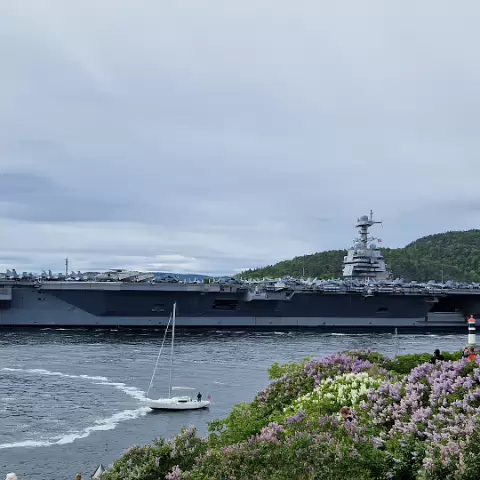 8 USS Gerald R. Ford (CVN-78) in Oslo, Norway