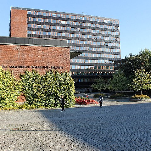 38 Universitas Osloensis