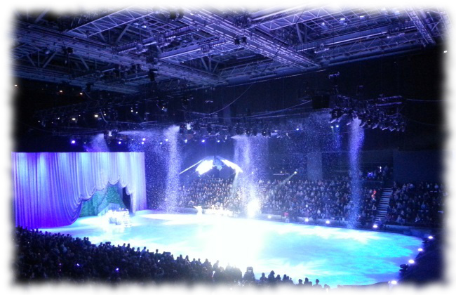 Fil:Disney-on-Ice 2015 Oslo-Spektrum.jpg