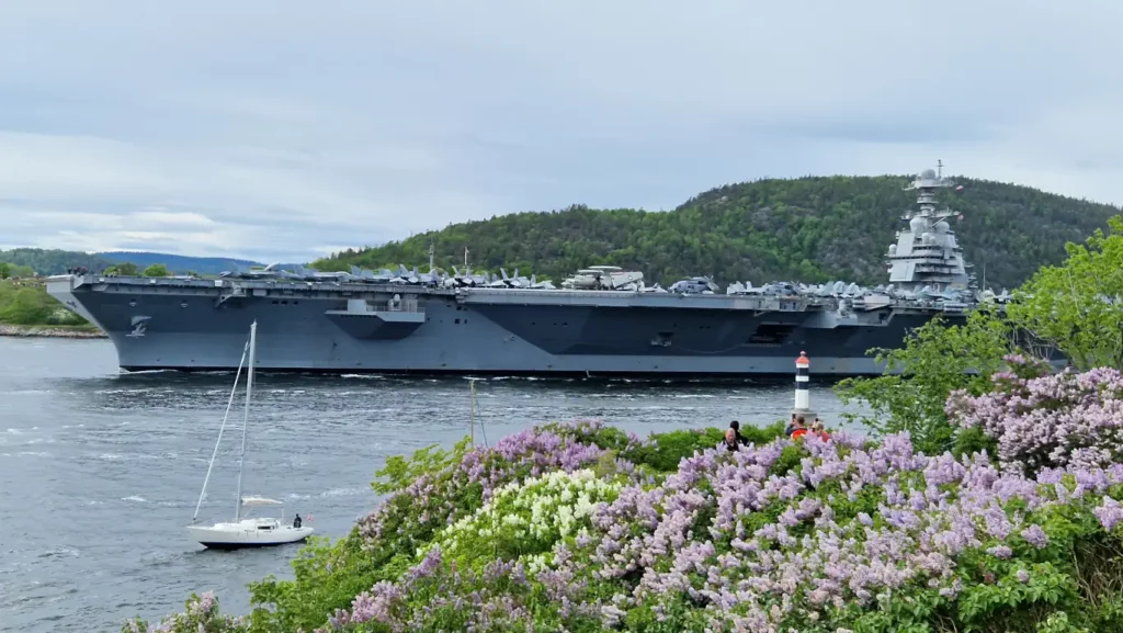 USS Gerald R. Ford i Drøbaksundet