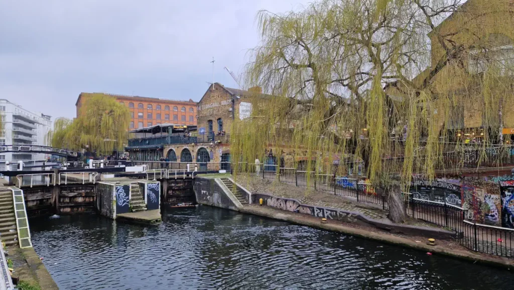 Camden Lock Regent's Canal