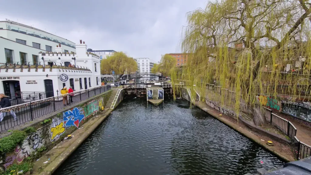 Hampstead Road Locks (Camden Lock)