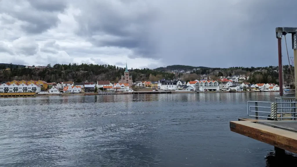 Svelvikstrømmen sett fra Verket