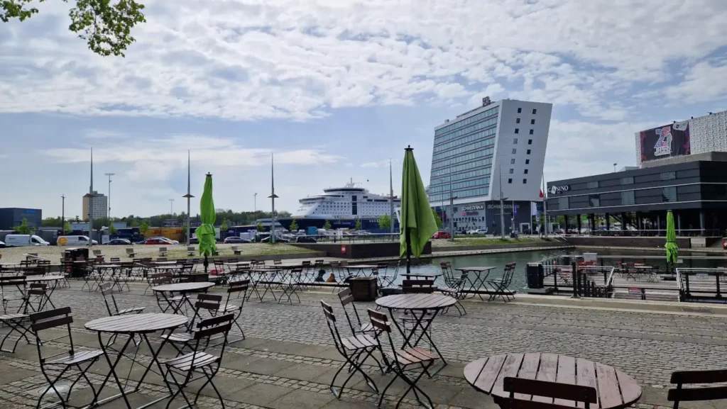 Berliner Platz og Bootshafen sett fra Wall i Kiel