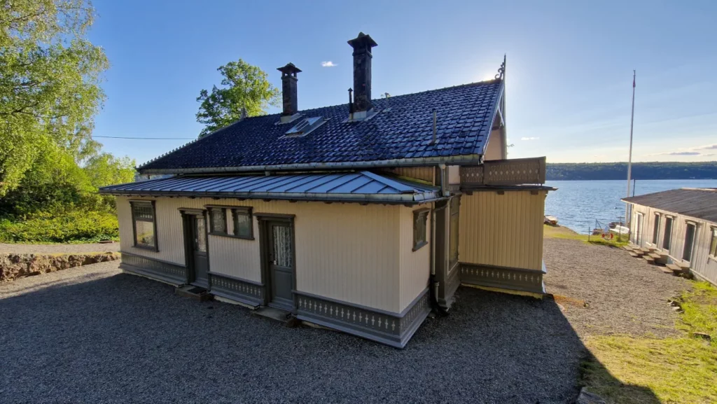 Roald Amundsens villa sett fra baksiden