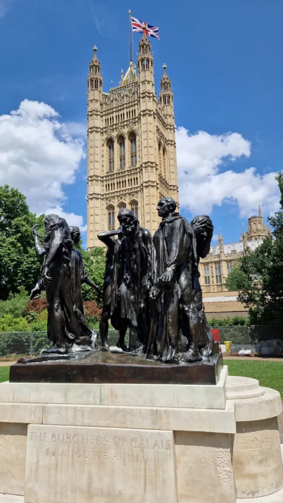 The Burghers of Calais foran Victoria Tower