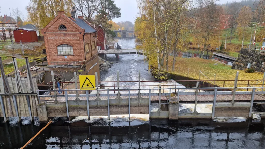 Töcksfors øvre sluse og kraftverk i Dalslands kanal