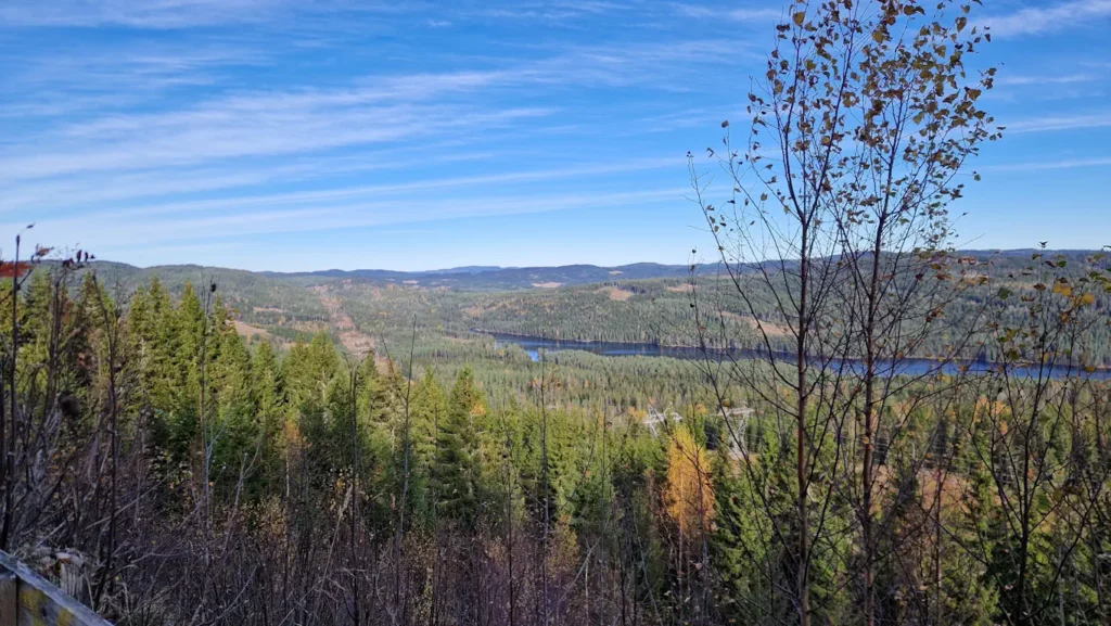 Utsikt over Skjærsjøen og Holsledningene