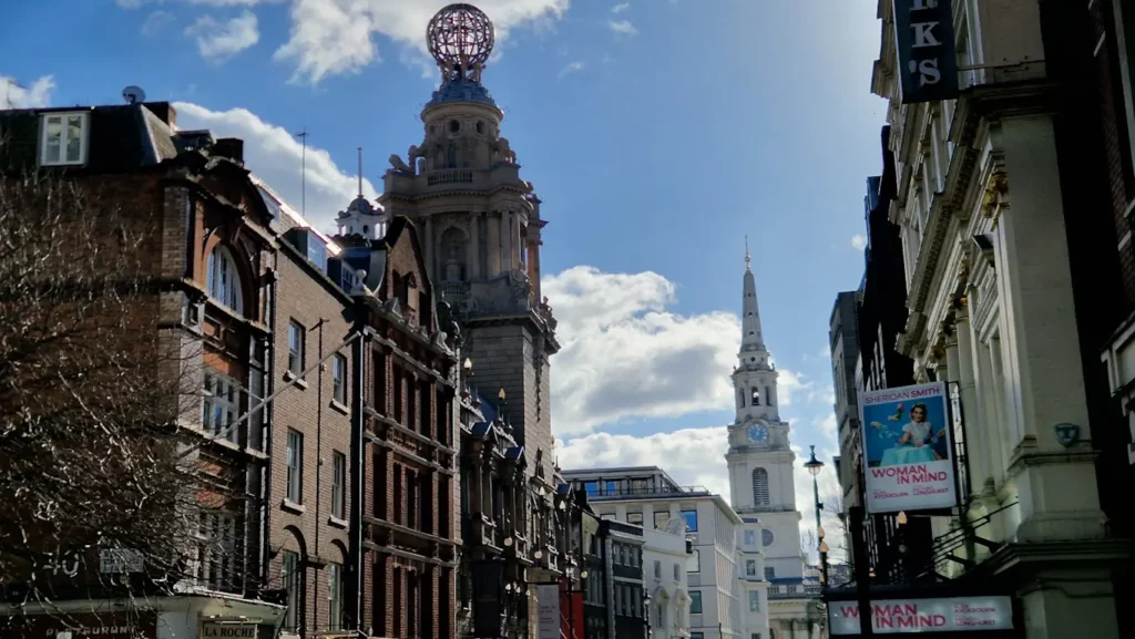 London Coliseum og St. Martin-in-the-Fields