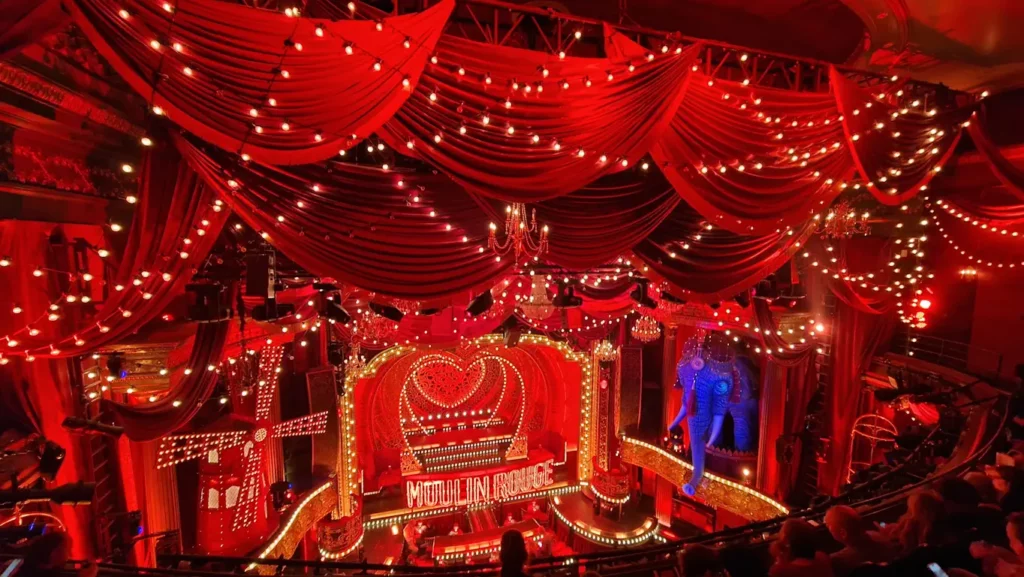 Utsikt fra øverste balkong i Piccadilly Theatre