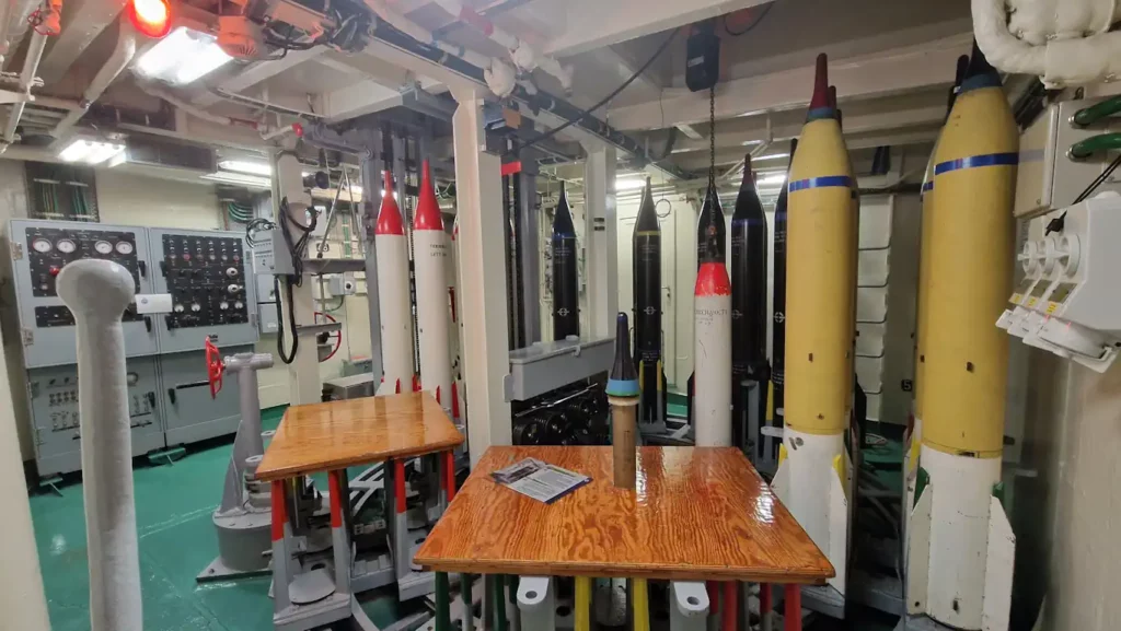 Antiubåtvåpenet Terne III på KNM Narvik